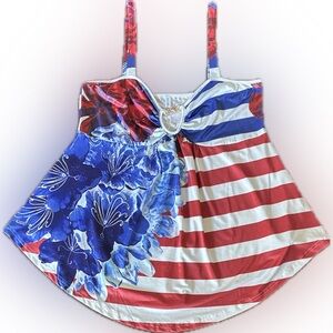Dressfo | patriotic swim top with chain detail and floral design